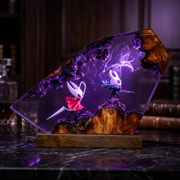 Lampe résine Combat du Royaume Oublié, éclairage violet, détail des figures