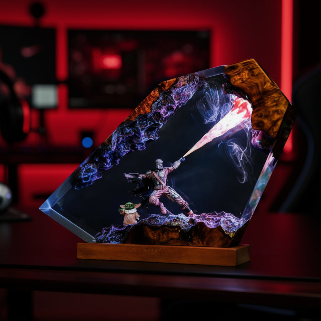 Lampe Chasseur en Armure et Bébé Vert
